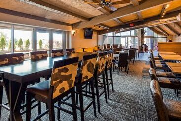 هتل Best Western Outlaw Inn