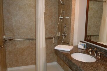 هتل Best Western Outlaw Inn