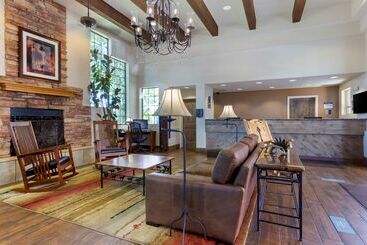 هتل Best Western Paint Pony Lodge