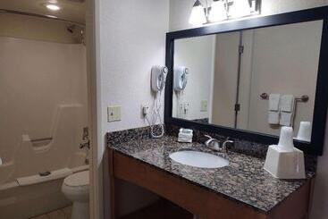 هتل Best Western Paint Pony Lodge