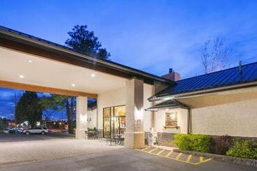 هتل Best Western Paint Pony Lodge