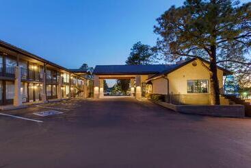 هتل Best Western Paint Pony Lodge