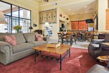 هتل Best Western Paint Pony Lodge