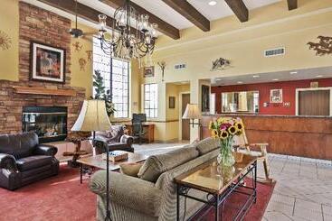 هتل Best Western Paint Pony Lodge