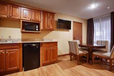 Best Western Plus Dubuque Hotel And Conference Center