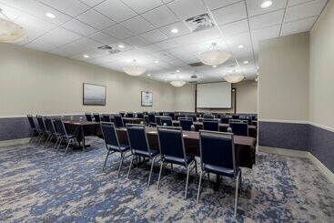 Best Western Plus Dubuque Hotel And Conference Center