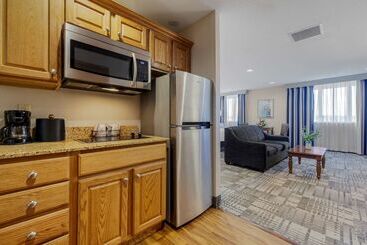 Best Western Plus Dubuque Hotel And Conference Center