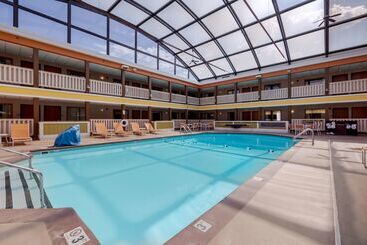 Best Western Plus Dubuque Hotel And Conference Center