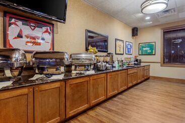 Best Western Plus Dubuque Hotel And Conference Center