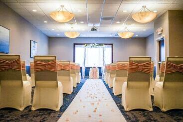 Best Western Plus Dubuque Hotel And Conference Center