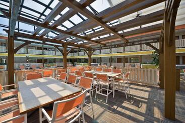 Best Western Plus Dubuque Hotel And Conference Center