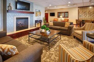 Best Western Plus Dubuque Hotel And Conference Center