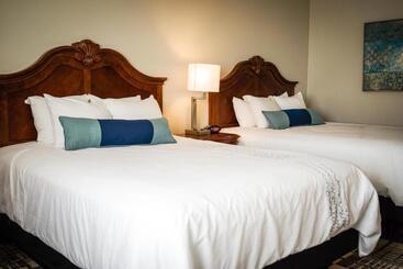 Best Western Plus Dubuque Hotel And Conference Center