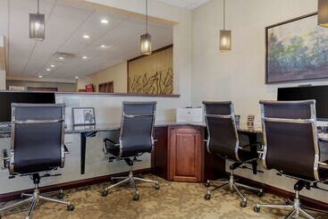 Best Western Plus Dubuque Hotel And Conference Center