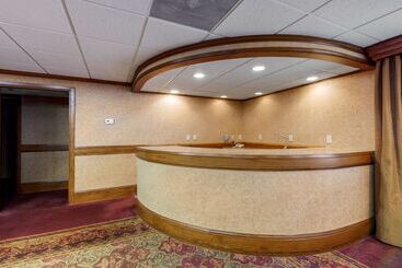 Best Western Plus Dubuque Hotel And Conference Center