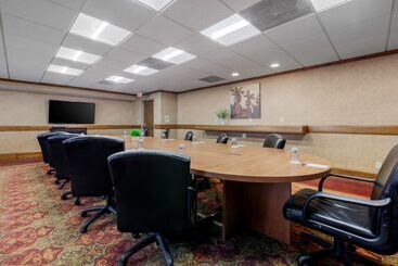 Best Western Plus Dubuque Hotel And Conference Center