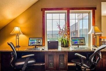 هتل Best Western Plus High Country Inn