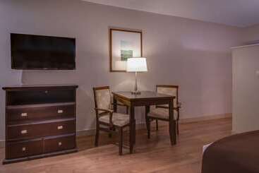 هتل Best Western At Ventura Pier