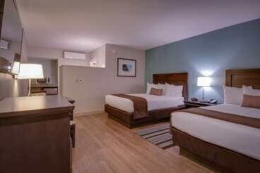 هتل Best Western At Ventura Pier