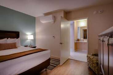 هتل Best Western At Ventura Pier
