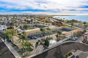 هتل Best Western At Ventura Pier