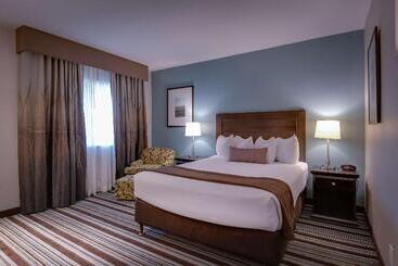 هتل Best Western At Ventura Pier