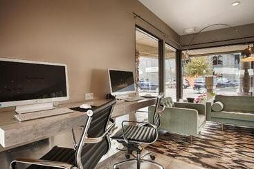 هتل Best Western At Ventura Pier