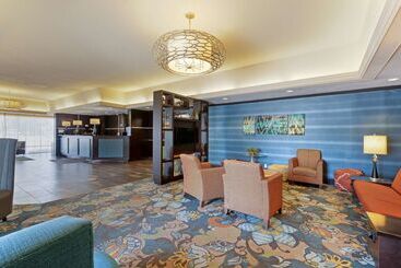 בית מלון כפרי Best Western Plus Midwest Inn
