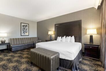 هتل Best Western Plus Midwest Inn