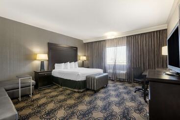 בית מלון כפרי Best Western Plus Midwest Inn