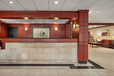 Best Western Plus Milwaukee Airport Hotel & Conference Center