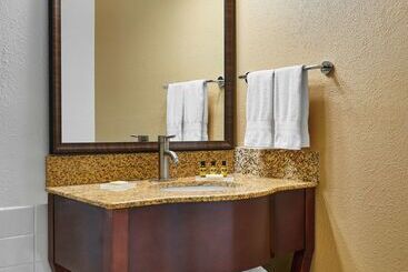 Best Western Plus Milwaukee Airport Hotel & Conference Center