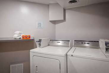 هتل Best Western Plus Raleigh Crabtree Valley