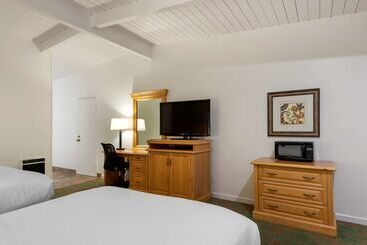 هتل Best Western Plus Santa Barbara