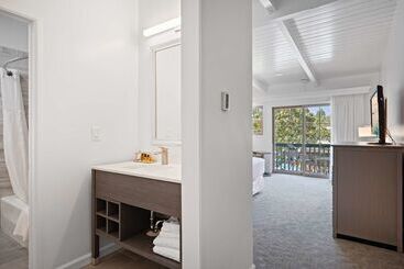 هتل Best Western Plus Santa Barbara