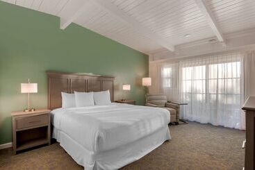 هتل Best Western Plus Santa Barbara