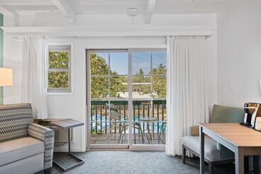 هتل Best Western Plus Santa Barbara