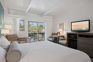 هتل Best Western Plus Santa Barbara