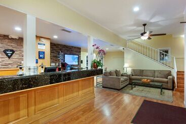 هتل Best Western Plus Santa Barbara
