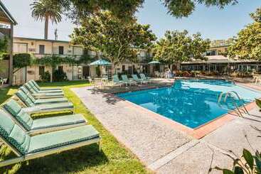 هتل Best Western Plus Santa Barbara