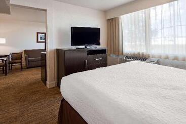 هتل Best Western Pony Soldier Inn & Suites
