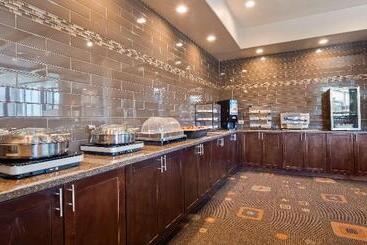هتل Best Western Pony Soldier Inn & Suites