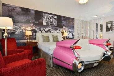 هتل Best Western Route 66 Rail Haven