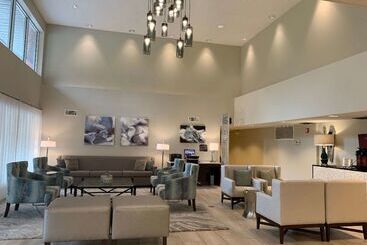هتل Best Western Tallahasseedowntown Inn And Suites