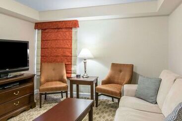 هتل Bluegreen Vacations Patrick Henry Sqr, Ascend Resort Collection