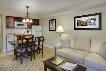 هتل Bluegreen Vacations Patrick Henry Sqr, Ascend Resort Collection