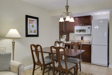 هتل Bluegreen Vacations Patrick Henry Sqr, Ascend Resort Collection