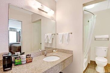 ホテル Deluxe Inn San Antonio