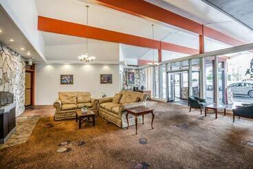 هتل Econo Lodge Near Reno Sparks Convention Center
