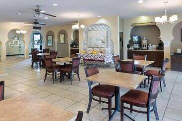 هتل Econo Lodge